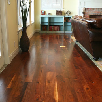 Traditional Plank Walnut Hardwood Flooring