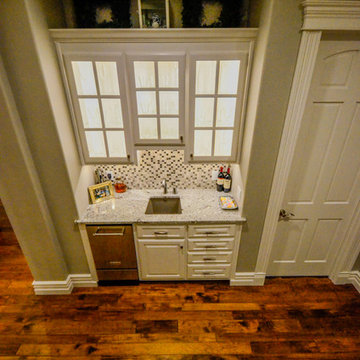 Joplin Transitional Kitchen & Dining Area