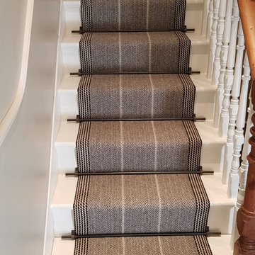 Roger Oates Design - Shetland Swanson Light Grey