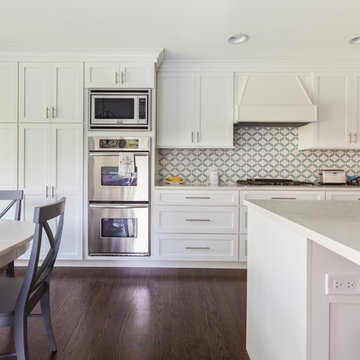 Arctic White Shaker Kitchen Cabinets
