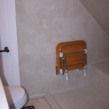 Faust Shower under stairs