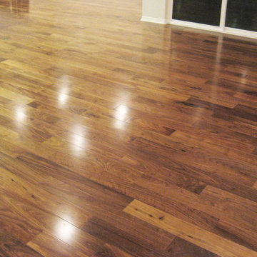 Walnut Natural Smooth Engineered Wood Floor