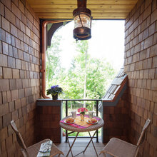 Balcony Facing Road