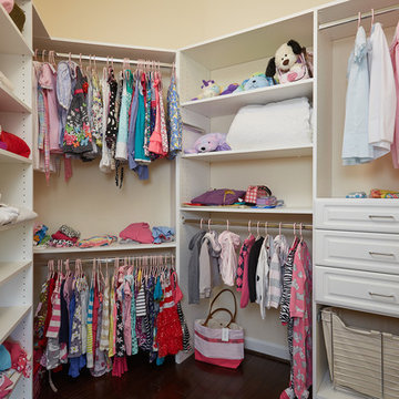 Traditional Kids Closet
