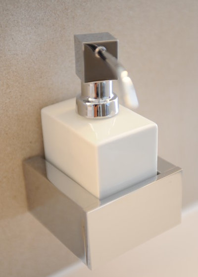 Badumbau bei Hannover: Bodengleiche Dusche und Dampfsauna in einem