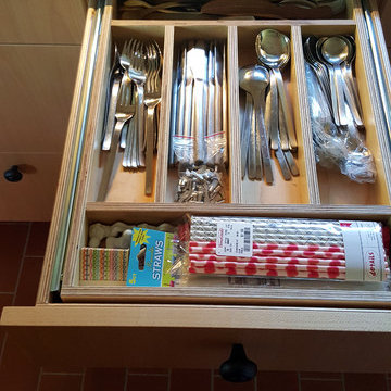 1907 Lucile Ave. Kitchen