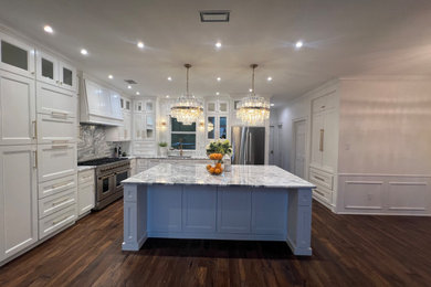 Kitchen photo in Dallas
