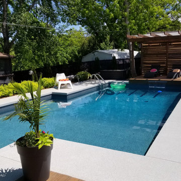 Contour de piscine en béton