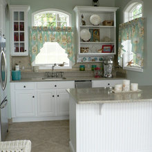Beach chic kitchen