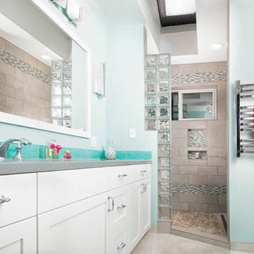 Light & Airy Contemporary Bath
