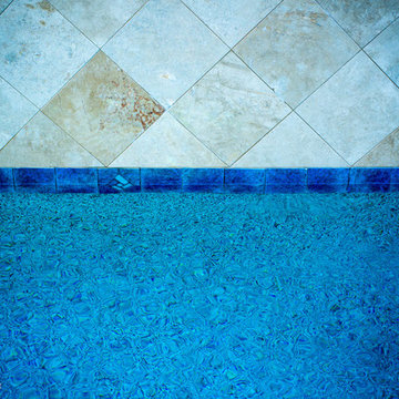 Travertine Tile Faced Wall