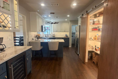 Water's,  Kitchen