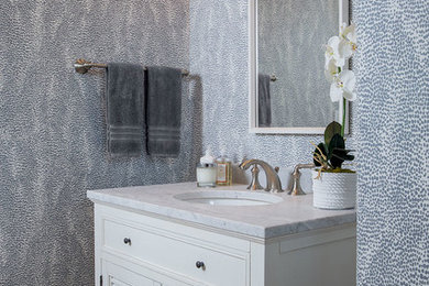 Inspiration for a coastal bathroom remodel in Hawaii