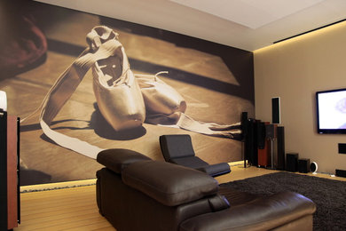 Example of a trendy living room design in Baltimore
