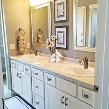 bathrooms with mirrors