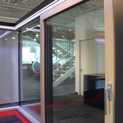 Showroom - Windows