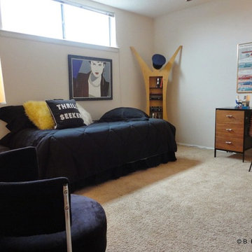 Treehouse Condominium - Timecapsule Uniquely Retro, 1970's Community