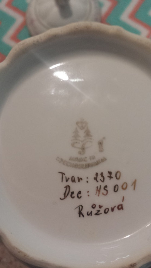 Made in Czechoslovakia Teapot Help