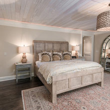 Bedroom: Bed