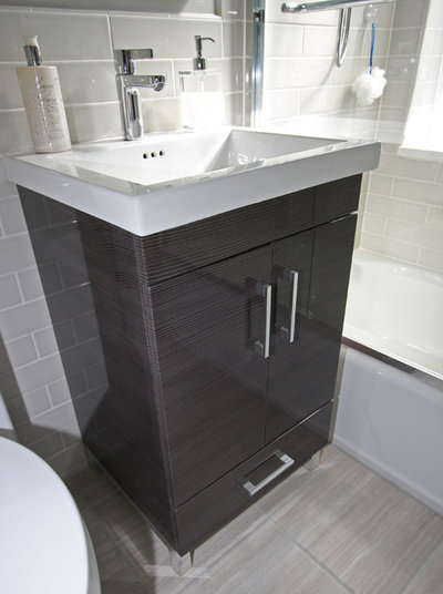 A Compact Bathroom Recovers From Water Damage