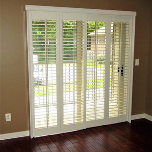 Inspiration for a timeless home design remodel in Detroit