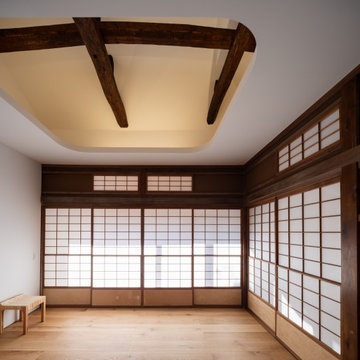 小山の二世帯平屋 〜通り土間が家族を継なぐ〜
