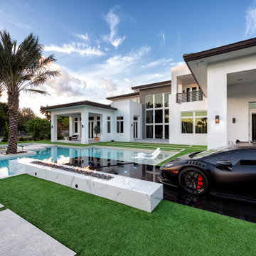 Lamborghini Pool