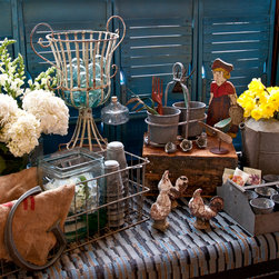 Decorating With Vintage - Home Decor