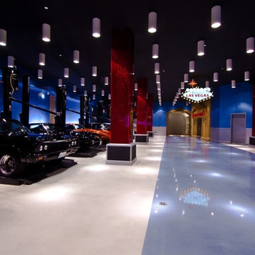 Custom Vegas-style Garage