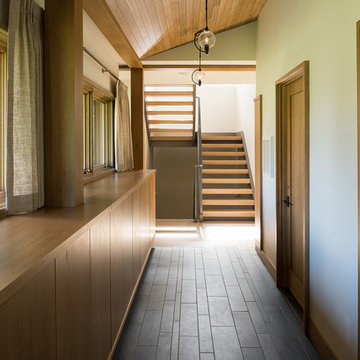 Robust River House