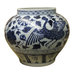 Chinese Small Blue White Porcelain Graphic Fat Body Vase Jar - Decorative Jars And Urns