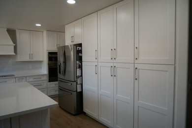 Kitchen photo in Phoenix