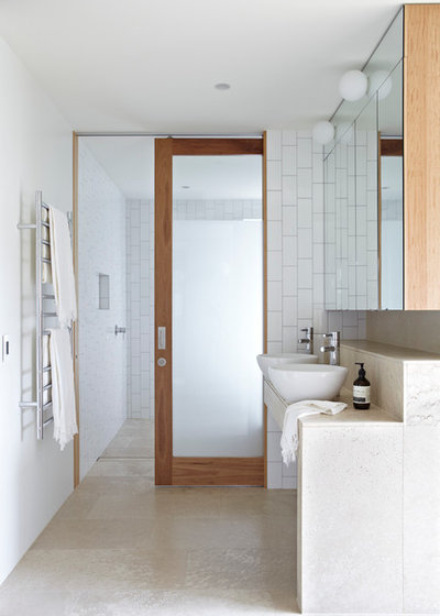 Современный Ванная комната by Austral Masonry