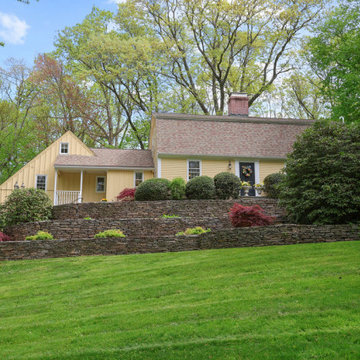 17 Stonepost Road, Glastonbury, CT 06033