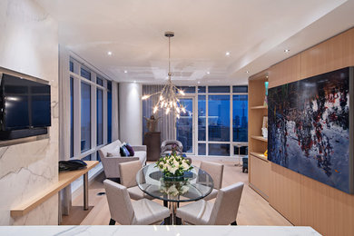 Inspiration for a contemporary living room remodel in Toronto