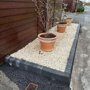 New Planting Set Into a Sett Edged Gravel Bed