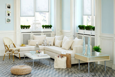 Inspiration for a transitional living room in Jackson.