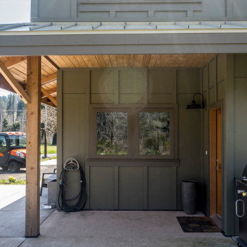 Saltbox Farmhouse