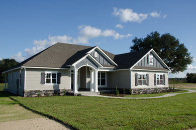Home design - traditional home design idea in Denver