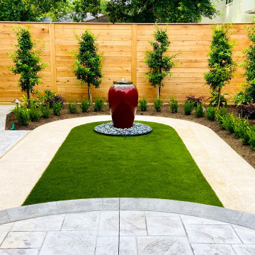 Pet Friendly and Modern Yard in West University (Houston), Texas