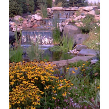Contemporary Foothills Water Feature