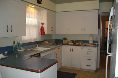 Trendy home design photo in Portland