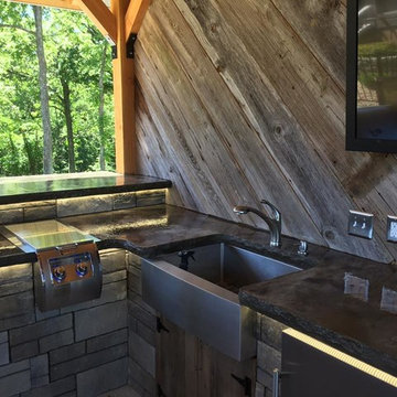 Outdoor Kitchen
