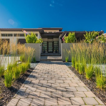 Visao Court Kamloops, BC - Modern Tuscan Interpretation