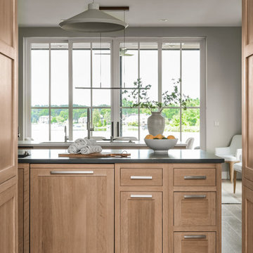 Entertainer's Dream in Quarter Sawn White Oak