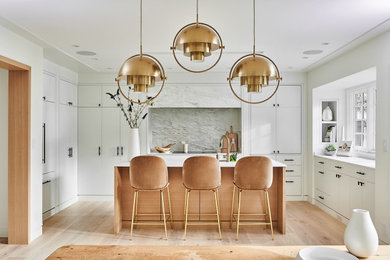 Home design - contemporary home design idea in Vancouver