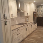 French country - Rustic - Kitchen - Philadelphia - by Bluebell Kitchens