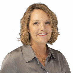 Darci Price - Century 21 Four Seasons Realty