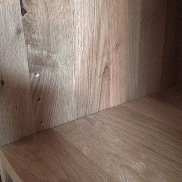 Eichenschrank mit Glaseinsätzen