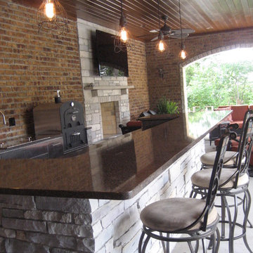 High Point Outdoor Kitchen (Designer: Jerilyn Horn)